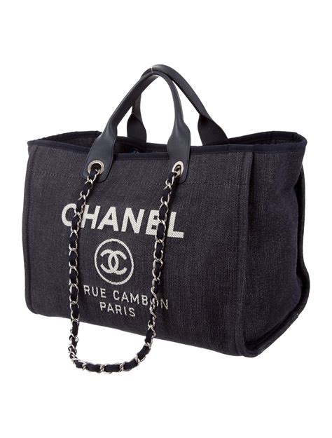 chanel deauville misure|Chanel deauville tote small.